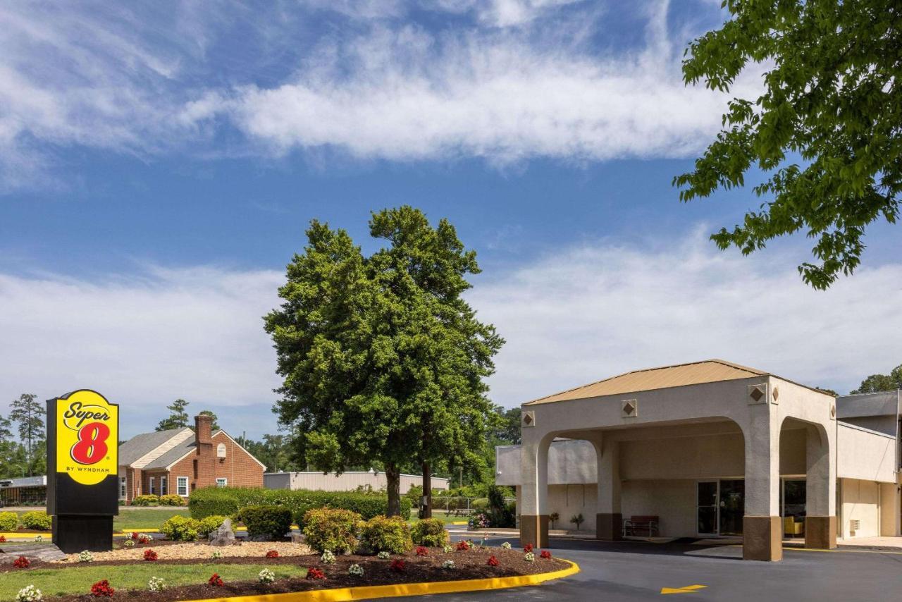 Super 8 By Wyndham Williamsburg/Historic Area Hotel Exterior photo